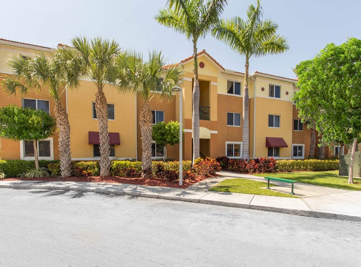 beautiful Tallman Pines I and II apartments for rent in Deerfield Beach